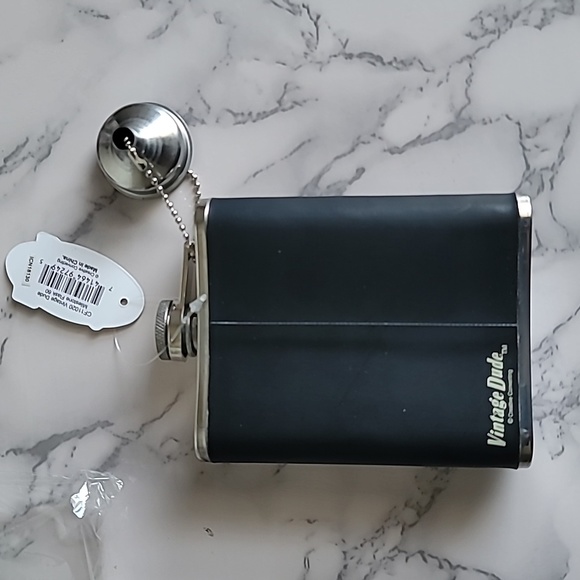 New Vintage Dude Birthday Flask 60 Years - Picture 3 of 5